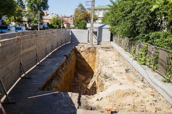 На Толстого встановлять підземні контейнери для збору вуличного сміття, фото №4 на сайті 20minut.ua