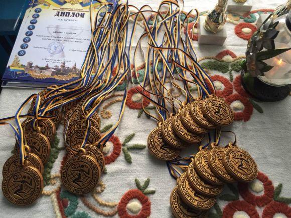Хмельничанки стали золотими призерами на міжобласному турнірі з волейболу, фото №4 на сайті vsim.ua