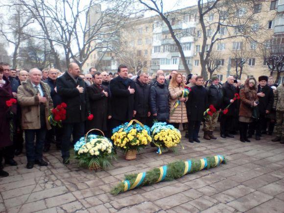 Річниця виведення військ з Афганістану: Житомир вшанував пам'ять загиблих воїнів-інтернаціоналістів, фото №3 на сайті 20minut.ua