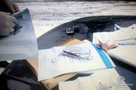 Не схаменувся: на Хмельниччині 41-річного чоловіка вкотре затримали через наркотики, фото №1 на сайті vsim.ua