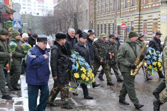 Новини Хмельницького - фото з Ми пам'ятаємо: у Хмельницькому вшанували ветеранів війни в Афганістані та інших державах Ми пам'ятаємо: у Хмельницькому вшанували ветеранів війни в Афганістані та інших державах, фото №5 на сайті vsim.ua