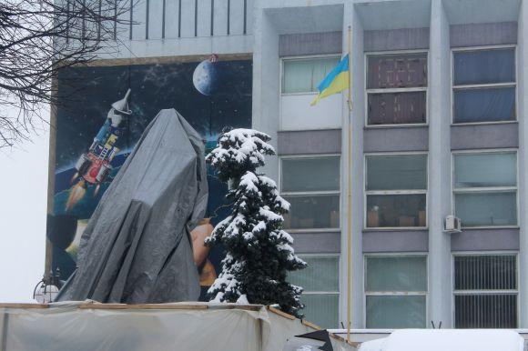 Новини Вінниці - фото з У Вінниці встановили пам'ятник майданівцям. Коли відкриття? (ОНОВЛЕНО) У Вінниці встановили пам'ятник майданівцям. Коли відкриття? (ОНОВЛЕНО), фото №6 на сайті 20minut.ua