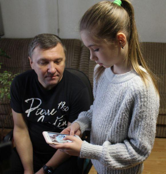 Новини Вінниці - фото з «Бомбу» росіянам готують батьки вінничанки «Міні-міс світу» - за вкрадене фото «Бомбу» росіянам готують батьки вінничанки «Міні-міс світу» - за вкрадене фото, фото №3 на сайті 20minut.ua