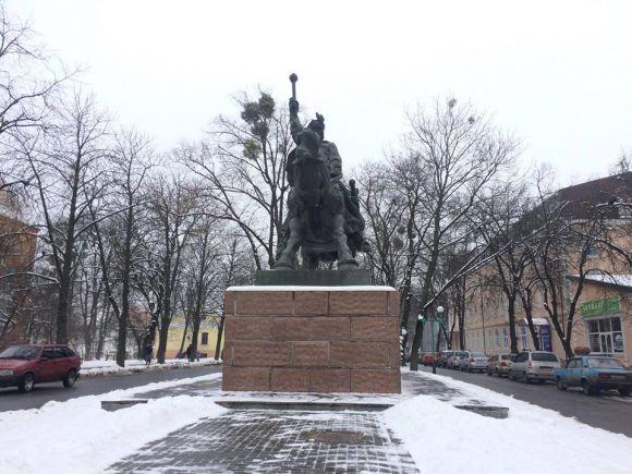 Операція “Куди поставити Богдана?”. Пам'ятник, який мав стати символом Хмельницького, фото №1 на сайті vsim.ua