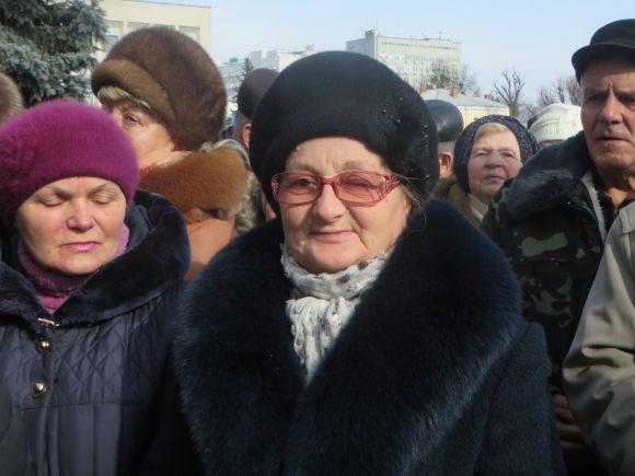 Марш за відставку Порошенка: хто прийшов на мітинг у Хмельницькому, фото №1 на сайті vsim.ua