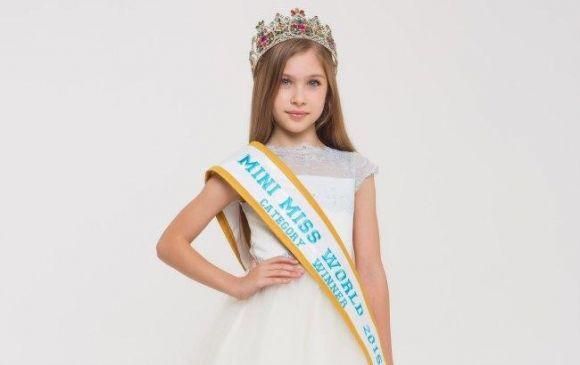 Новини Вінниці - фото з «Бомбу» росіянам готують батьки вінничанки «Міні-міс світу» - за вкрадене фото «Бомбу» росіянам готують батьки вінничанки «Міні-міс світу» - за вкрадене фото, фото №2 на сайті 20minut.ua