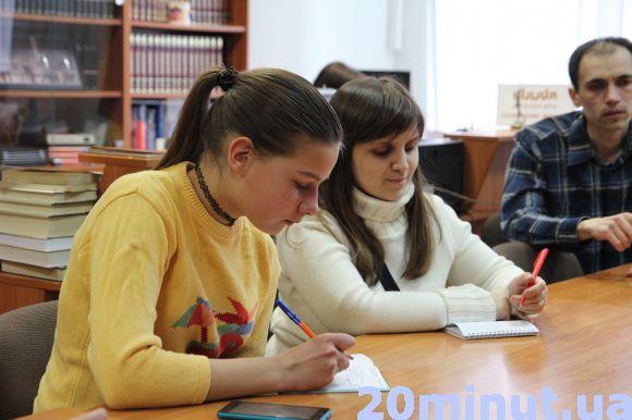 Новини Тернополя - фото з Тернополянам розповіли, як не сидіти до ранку в Instagram та рано прокидатися Тернополянам розповіли, як не сидіти до ранку в Instagram та рано прокидатися, фото №2 на сайті 20minut.ua