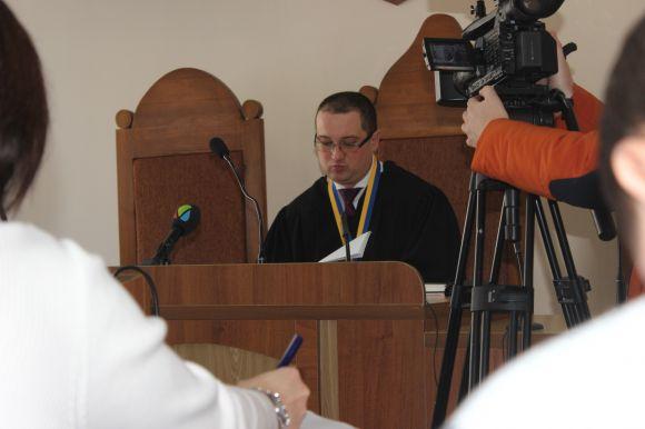 Екс-свободівець Роман Навроцький  судиться з ТВК, фото №3 на сайті 20minut.ua