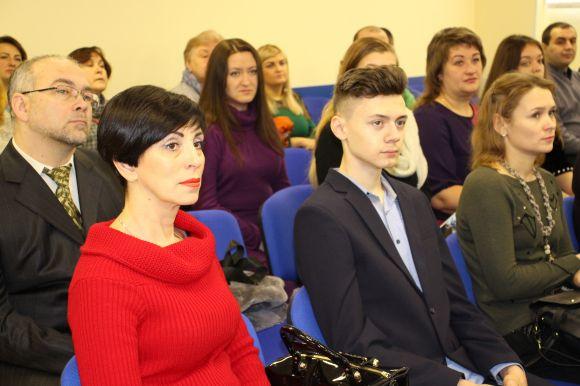 Талановиті хмельничани отримуватимуть персональні стипендії міської ради, фото №2 на сайті vsim.ua
