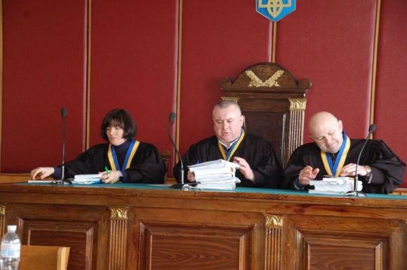 Новини Тернополя - фото з Розгляд справи убивства активіста Ващенка знову затягують. Підсудні то мовчать, то хворіють Розгляд справи убивства активіста Ващенка знову затягують. Підсудні то мовчать, то хворіють, фото №4 на сайті 20minut.ua