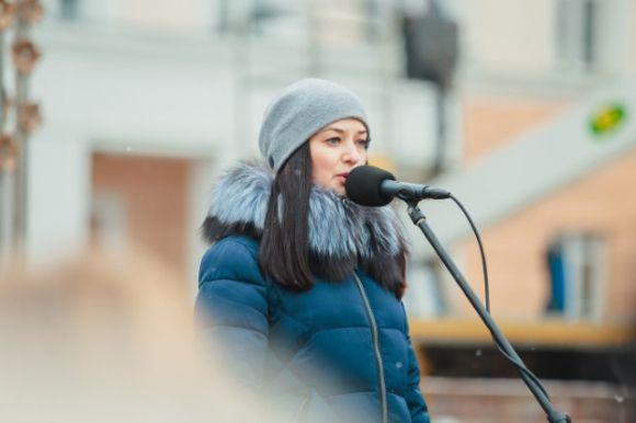 Новини Вінниці - фото з «Дерево Свободи» «виросло» пелюстками на Захід – у день похорону Максима Шимка «Дерево Свободи» «виросло» пелюстками на Захід – у день похорону Максима Шимка, фото №17 на сайті 20minut.ua