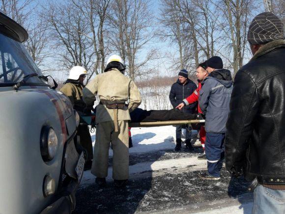 Новини Вінниці - фото з Смертельна ДТП на Вінниччині: лоб у лоб зіткнулося два легковика Смертельна ДТП на Вінниччині: лоб у лоб зіткнулося два легковика, фото №2 на сайті 20minut.ua