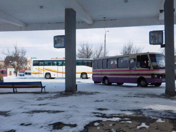 «Зламав лише одну лопату», - водії автобусів про ситуацію на трасах, фото №1 на сайті vsim.ua