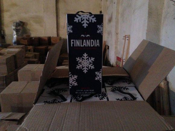 Новини Вінниці - фото з В одному із вінницьких відділень кур’єрської служби знайшли 5 тисяч літрів сурогату алкоголю В одному із вінницьких відділень кур’єрської служби знайшли 5 тисяч літрів сурогату алкоголю, фото №2 на сайті 20minut.ua