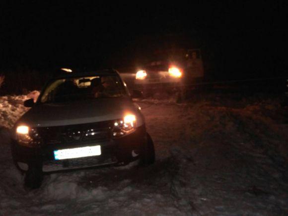 Новини Вінниці - фото з На Вінниччині через негоду застрягло три авто та автобус з пасажирами На Вінниччині через негоду застрягло три авто та автобус з пасажирами, фото №2 на сайті 20minut.ua