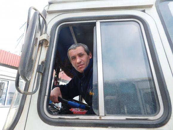 «Зламав лише одну лопату», - водії автобусів про ситуацію на трасах, фото №4 на сайті vsim.ua