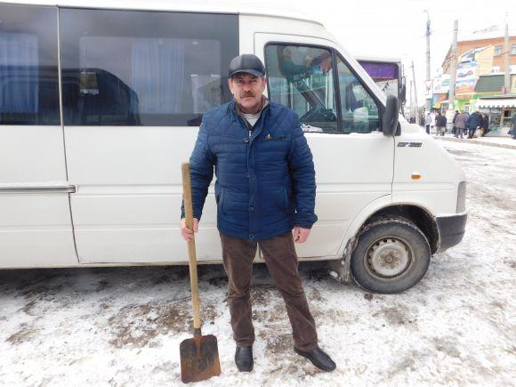 «Зламав лише одну лопату», - водії автобусів про ситуацію на трасах, фото №5 на сайті vsim.ua