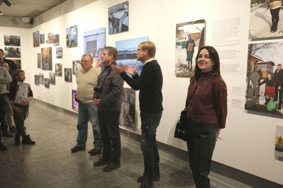 Новини Хмельницького - фото з Кожна світлина зі своєю історією: у Хмельницькому відкрили виставку трьох фотохудожників Кожна світлина зі своєю історією: у Хмельницькому відкрили виставку трьох фотохудожників, фото №2 на сайті vsim.ua