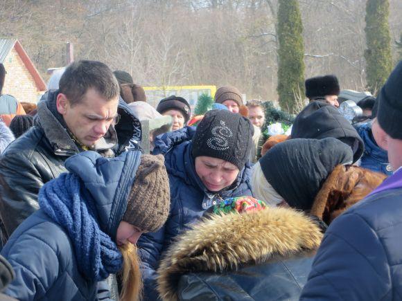 Новини Хмельницького - фото з Похорони 21-річного військового: Сашко Казміров пішов до армії, щоб заробити на житло