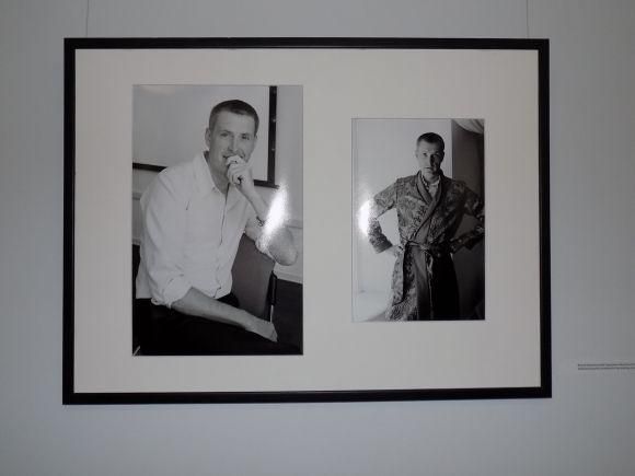 Новини Хмельницького - фото з Чоловіки у білих сорочках і жіночих халатах. Унікальні світлини з виставки Чоловіки у білих сорочках і жіночих халатах. Унікальні світлини з виставки, фото №9 на сайті vsim.ua