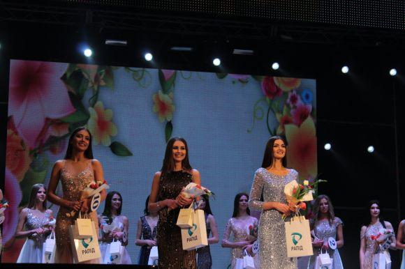 Новини Вінниці - фото з Фінал "Міс Вінниця-2018": красунею року обрали місцеву журналістку Фінал "Міс Вінниця-2018": красунею року обрали місцеву журналістку, фото №2 на сайті 20minut.ua