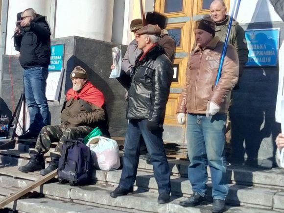 Активісти та АТОвці вимагають позачергову сесію облради, фото №1 на сайті 20minut.ua