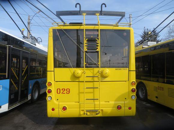 Новини Хмельницького - фото з На вулиці Хмельницького виїхали нові тролейбуси. Що про них кажуть водії і кондуктори На вулиці Хмельницького виїхали нові тролейбуси. Що про них кажуть водії і кондуктори, фото №14 на сайті vsim.ua