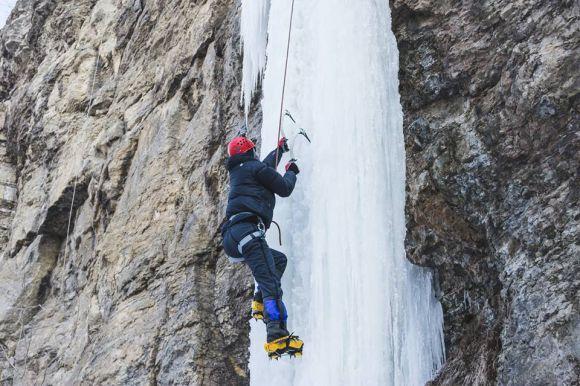 У Кам’янці екстремали підкорили крижаний водоспад (ФОТО), фото №2 на сайті 20minut.ua