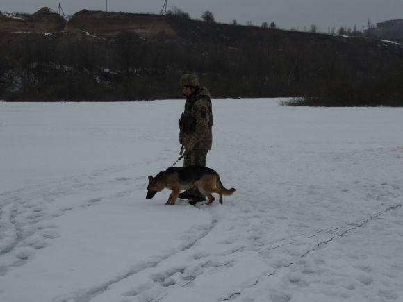 Військовослужбоці та рятувальники Кам’янця ліквідовували наслідки умовної повені, фото №1 на сайті 20minut.ua