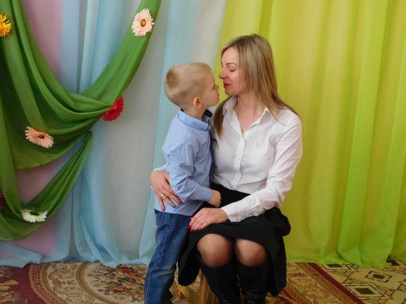 Новини Хмельницького - фото з Як малеча мам вітала. Фоторепортаж із дитячого садочка Як малеча мам вітала. Фоторепортаж із дитячого садочка, фото №12 на сайті vsim.ua