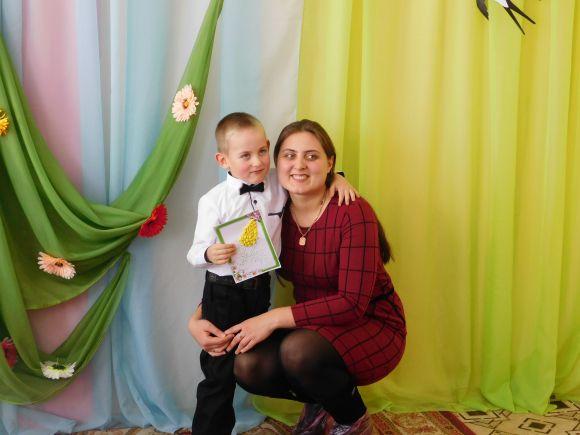 Новини Хмельницького - фото з Як малеча мам вітала. Фоторепортаж із дитячого садочка Як малеча мам вітала. Фоторепортаж із дитячого садочка, фото №9 на сайті vsim.ua