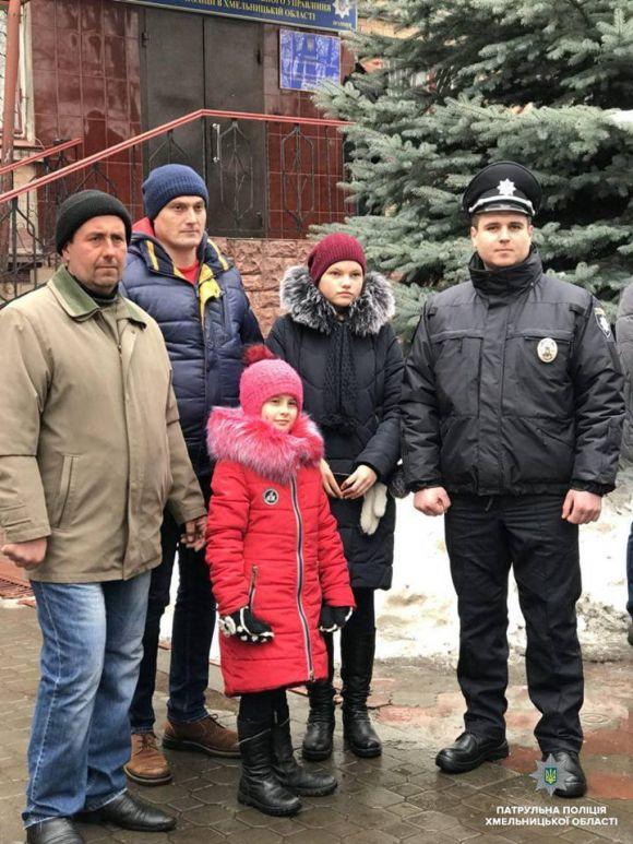 Новини Хмельницького - фото з Плюс 19: у Хмельницькому лави патрульної поліції поповнились новими копами Плюс 19: у Хмельницькому лави патрульної поліції поповнились новими копами, фото №4 на сайті vsim.ua
