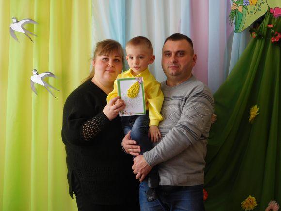 Новини Хмельницького - фото з Як малеча мам вітала. Фоторепортаж із дитячого садочка Як малеча мам вітала. Фоторепортаж із дитячого садочка, фото №11 на сайті vsim.ua