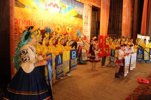 Новини Вінниці - фото з «Ніч яка місячна…» Що ще згадували під час ювілею району у Могилеві на Дністрі «Ніч яка місячна…» Що ще згадували під час ювілею району у Могилеві на Дністрі, фото №5 на сайті 20minut.ua