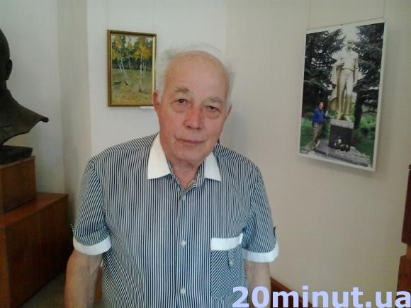 Новини Тернополя - фото з Тернопільський скульптор Іван Мулярчук зліпив 20 пам'ятників Шевченку. Це улюблена тема митця Тернопільський скульптор Іван Мулярчук зліпив 20 пам'ятників Шевченку. Це улюблена тема митця, фото №4 на сайті 20minut.ua