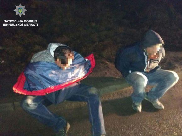 Новини Вінниці - фото з Нічні перегони з “копами”. Двоє п'яних та два побиті авто Нічні перегони з “копами”. Двоє п'яних та два побиті авто, фото №1 на сайті 20minut.ua