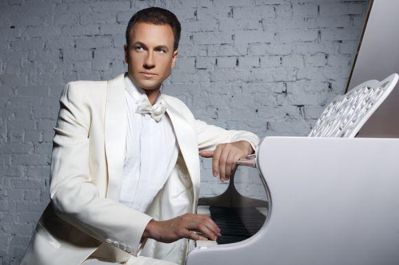 Новини Вінниці - фото з «Впереди – музыкальная матрица!» Максим Шоренков рассказал, что ждет современную музыку и какими сюрпризами порадует Винницу «Впереди – музыкальная матрица!» Максим Шоренков рассказал, что ждет современную музыку и какими сюрпризами порадует Винницу, фото №6 на сайті 20minut.ua