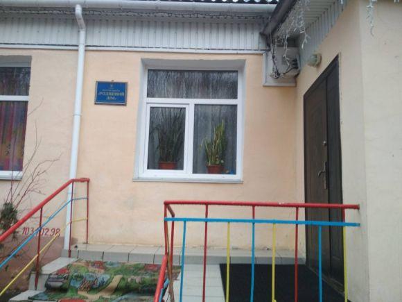 На Вінниччині горів дитячий будинок. Полум'я приборкували три десятки вогнеборців, фото №2 на сайті 20minut.ua