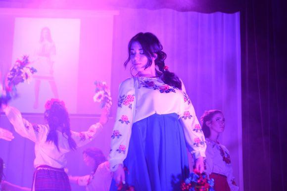 Новини Хмельницького - фото з Найкрасивіша школярка Хмельницького зізналась, що її цькували однокласники Найкрасивіша школярка Хмельницького зізналась, що її цькували однокласники, фото №18 на сайті vsim.ua