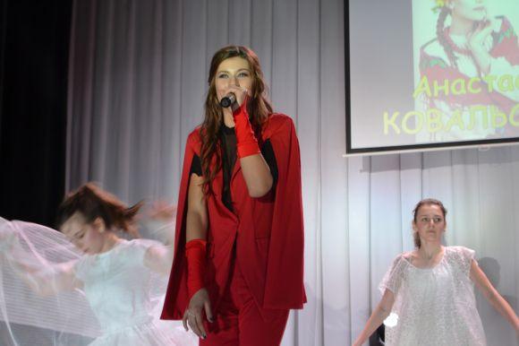 Новини Хмельницького - фото з Найкрасивіша школярка Хмельницького зізналась, що її цькували однокласники Найкрасивіша школярка Хмельницького зізналась, що її цькували однокласники, фото №25 на сайті vsim.ua