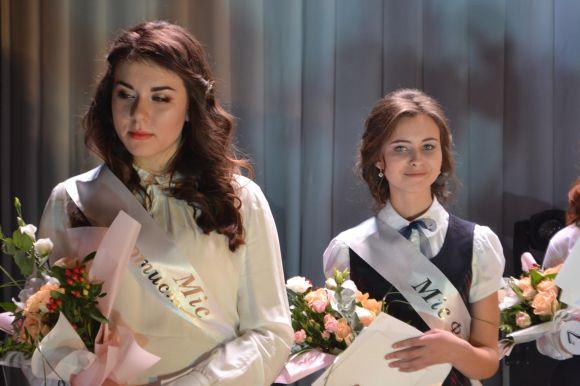 Новини Хмельницького - фото з Найкрасивіша школярка Хмельницького зізналась, що її цькували однокласники Найкрасивіша школярка Хмельницького зізналась, що її цькували однокласники, фото №34 на сайті vsim.ua