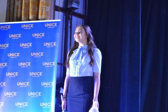 Новини Хмельницького - фото з Найкрасивіша школярка Хмельницького зізналась, що її цькували однокласники Найкрасивіша школярка Хмельницького зізналась, що її цькували однокласники, фото №28 на сайті vsim.ua