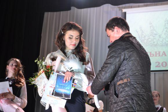 Новини Хмельницького - фото з Найкрасивіша школярка Хмельницького зізналась, що її цькували однокласники Найкрасивіша школярка Хмельницького зізналась, що її цькували однокласники, фото №10 на сайті vsim.ua