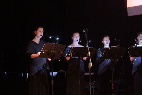 Новини Вінниці - фото з Музика, яку бачиш: хор ввів “Плеяду” у транс, а дует людей-оркестрів двічі кликали на біс Музика, яку бачиш: хор ввів “Плеяду” у транс, а дует людей-оркестрів двічі кликали на біс, фото №1 на сайті 20minut.ua