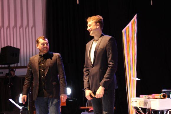 Новини Вінниці - фото з Музика, яку бачиш: хор ввів “Плеяду” у транс, а дует людей-оркестрів двічі кликали на біс Музика, яку бачиш: хор ввів “Плеяду” у транс, а дует людей-оркестрів двічі кликали на біс, фото №7 на сайті 20minut.ua