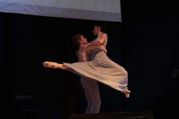 Новини Вінниці - фото з У "Плеяді" сучасна музика вводила в транс та примушувала глядачів вигукувати “На біс!” У "Плеяді" сучасна музика вводила в транс та примушувала глядачів вигукувати “На біс!”, фото №11 на сайті 20minut.ua