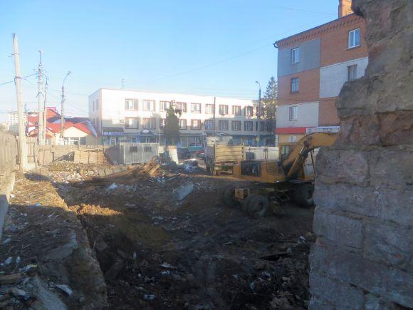 Будівництво на Соборній: про підземні ходи, думки істориків і проект нового ТЦ, фото №3 на сайті vsim.ua