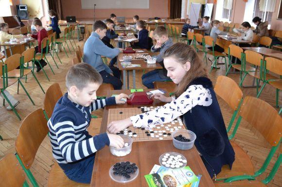 У Тернополі школярі грають гру китайських імператорів, фото №4 на сайті 20minut.ua
