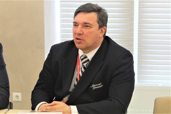 Новини Вінниці - фото з Які можливості городянам дає літак з Вінниці до Києва Які можливості городянам дає літак з Вінниці до Києва, фото №4 на сайті 20minut.ua