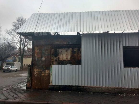 Новини Хмельницького - фото з Згоріле кафе “Марися” демонтують Згоріле кафе “Марися” демонтують, фото №1 на сайті vsim.ua